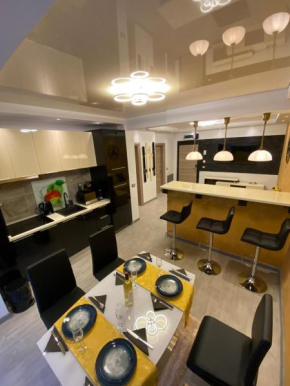Apartel Golden